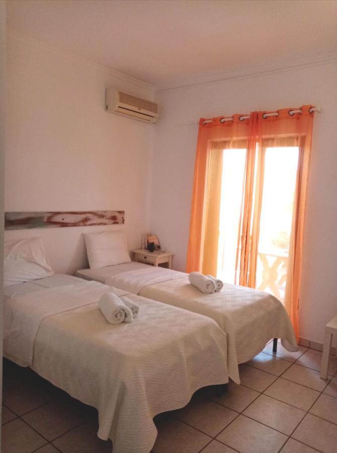 Votsalon Beach House Katastarion Bagian luar foto