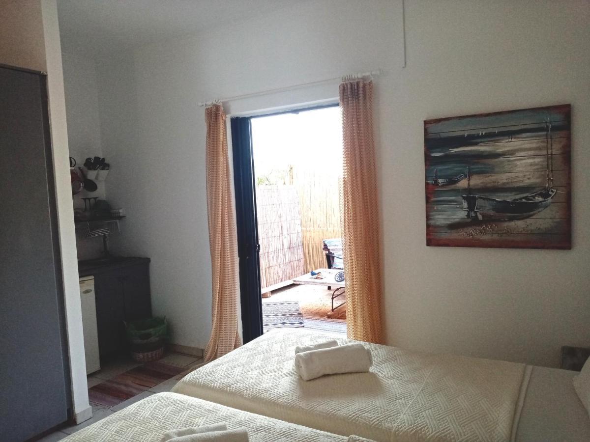 Votsalon Beach House Katastarion Bagian luar foto