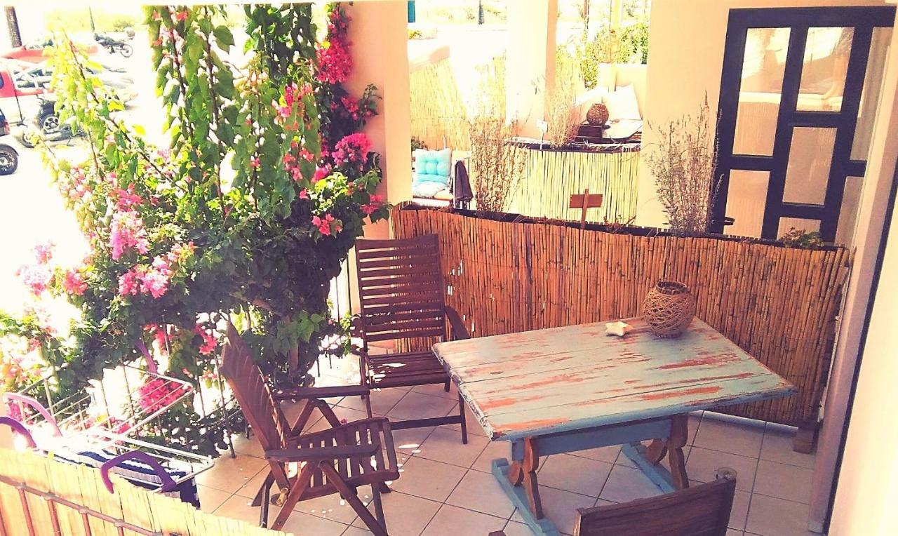 Votsalon Beach House Katastarion Bagian luar foto