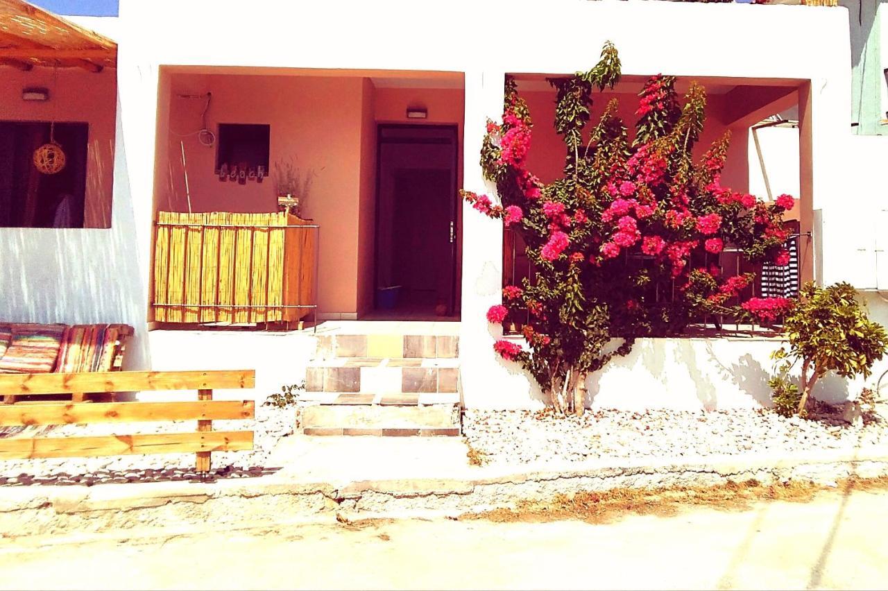 Votsalon Beach House Katastarion Bagian luar foto
