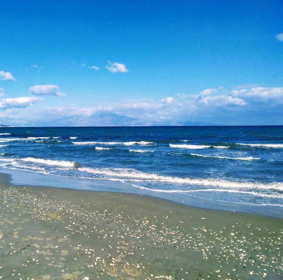 Votsalon Beach House Katastarion Bagian luar foto